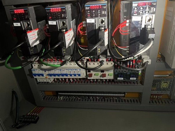 Станок для заточки дисковых пил HSS с ЧПУ HSS-500 в наличии по цене 2300000 руб. купить в Челябинске