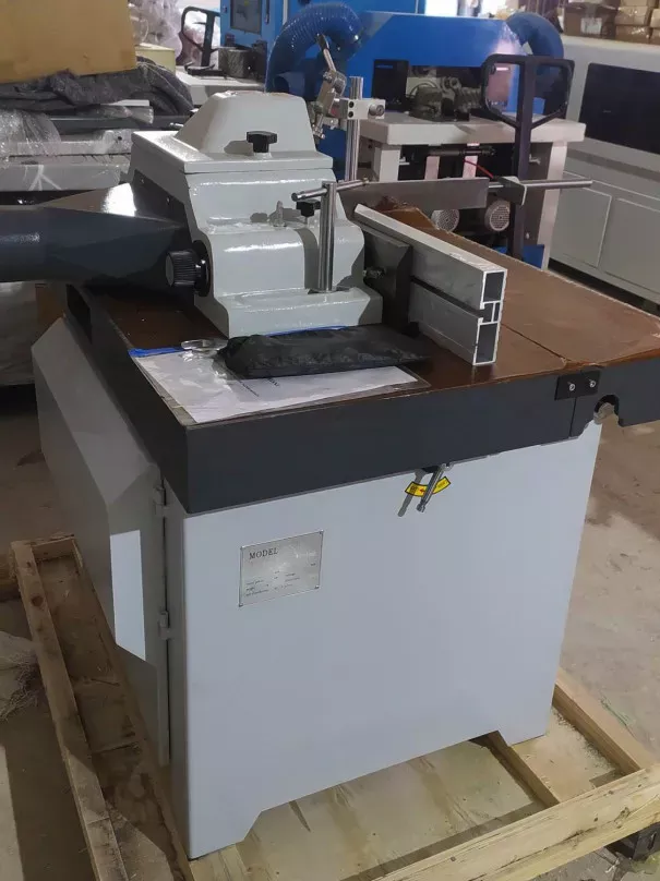 Фрезерный станок с шипорезной кареткой MX5116 в наличии по цене 350000 руб. купить в Челябинске